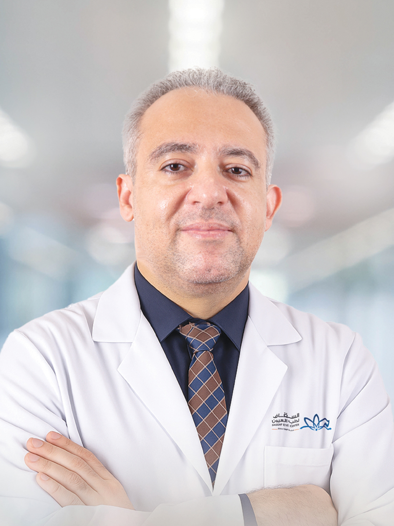 متخصص في طب وجراحة العيون للأطفال والحول و جراحات الجفون والمجرى الدمعي