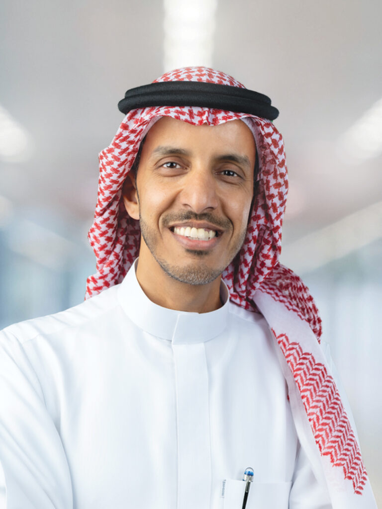 دكتوراة ضعف وتقويم البصر